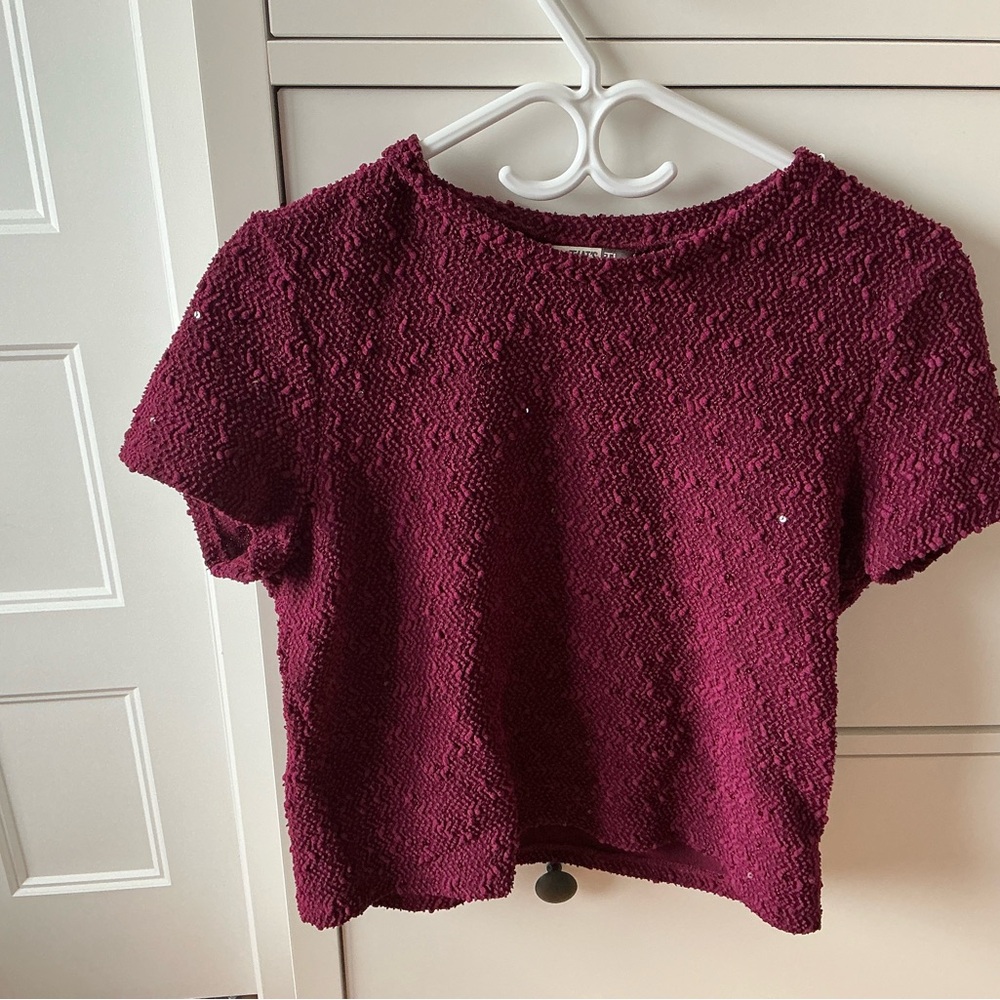 Women's Textured Burgundy Top